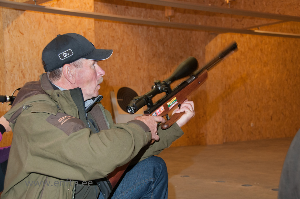 Ülo Lesta, Weihrauch HW 97 K, Nikko Stirling Nighteater 8-32x60